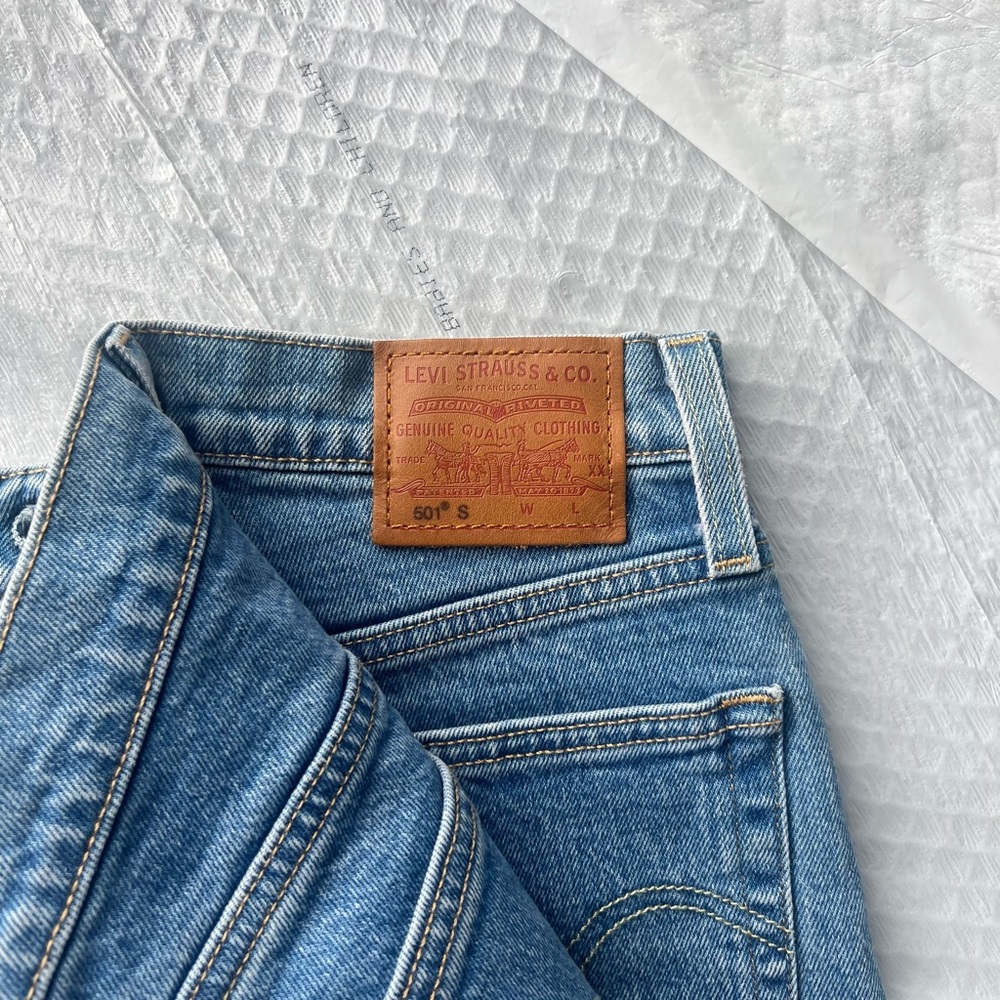 Levi’s 501 Skinny Jeans - Picture 3 of 4